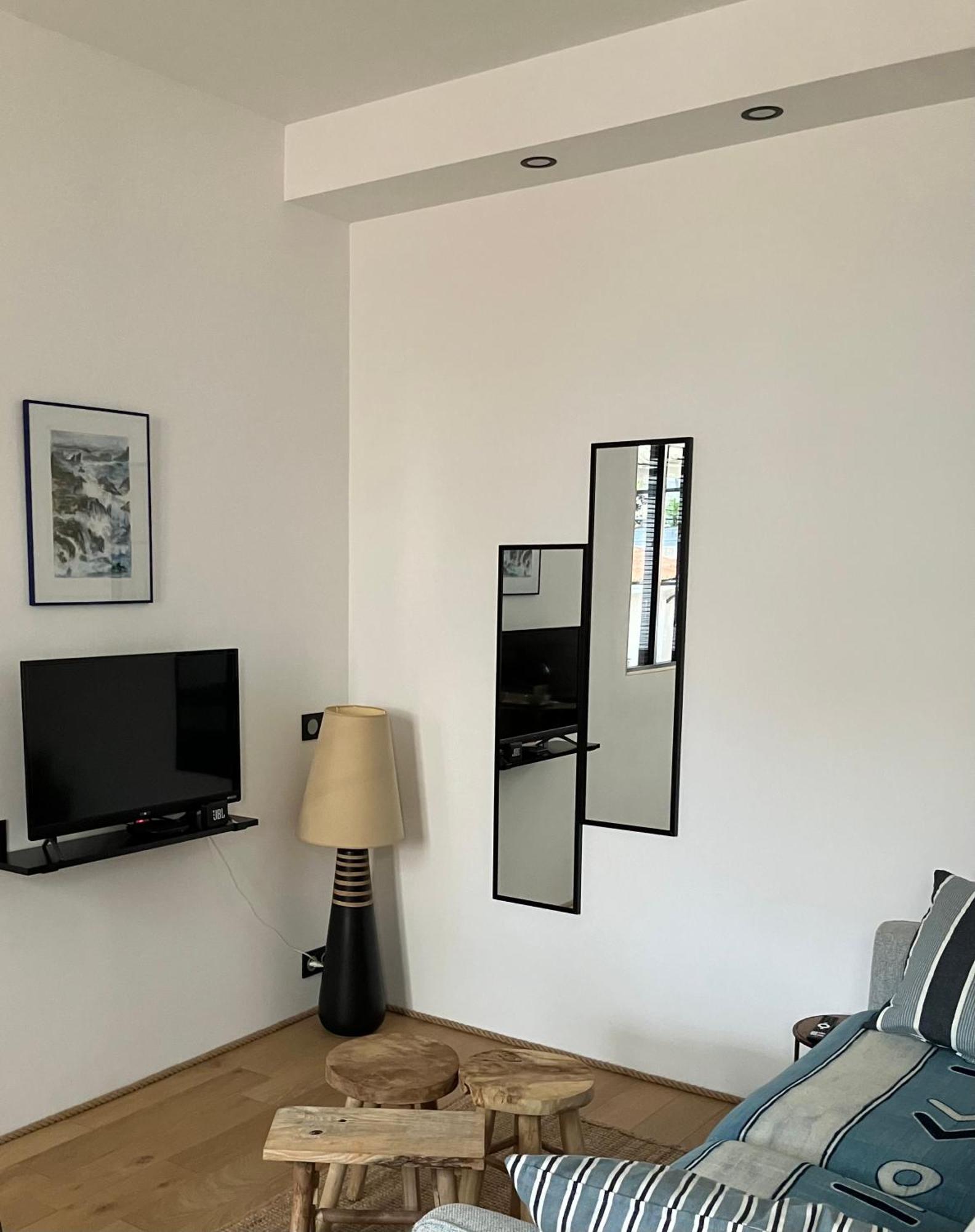 Charmant Appartement Cosy Saint-Raphaël エクステリア 写真