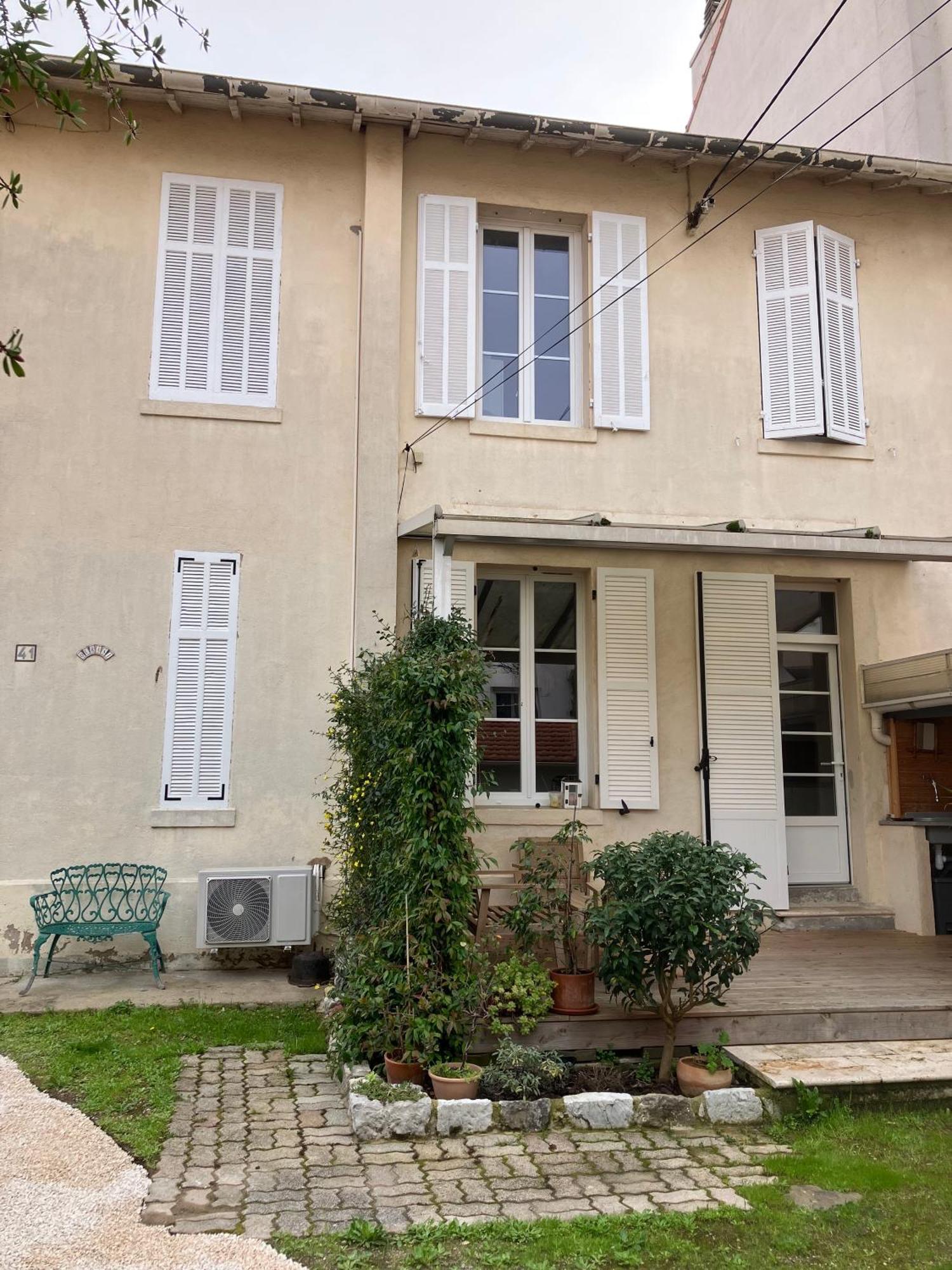 Charmant Appartement Cosy Saint-Raphaël エクステリア 写真